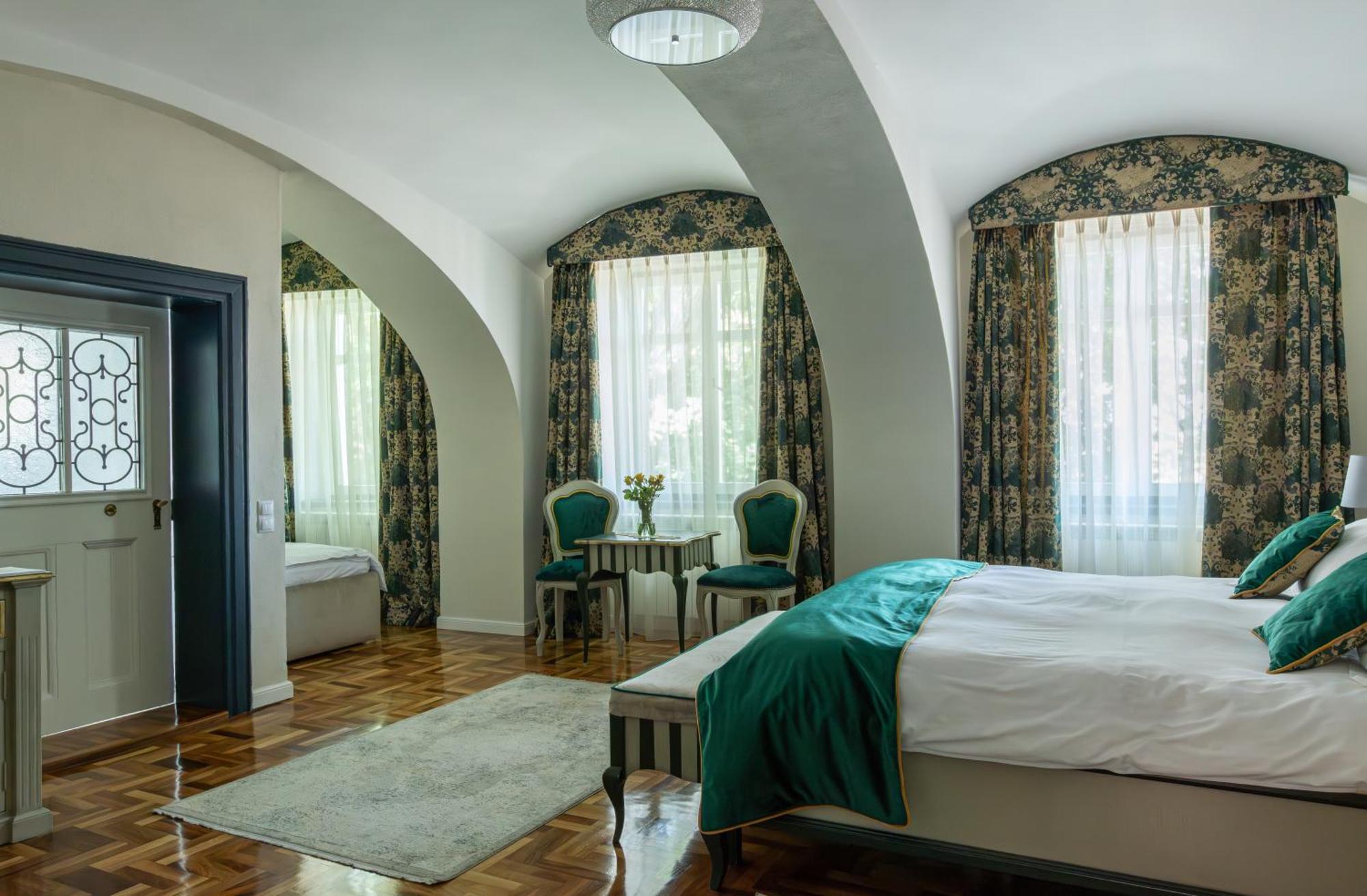 Bed and Breakfast Magister Seven Sibiu Exterior foto