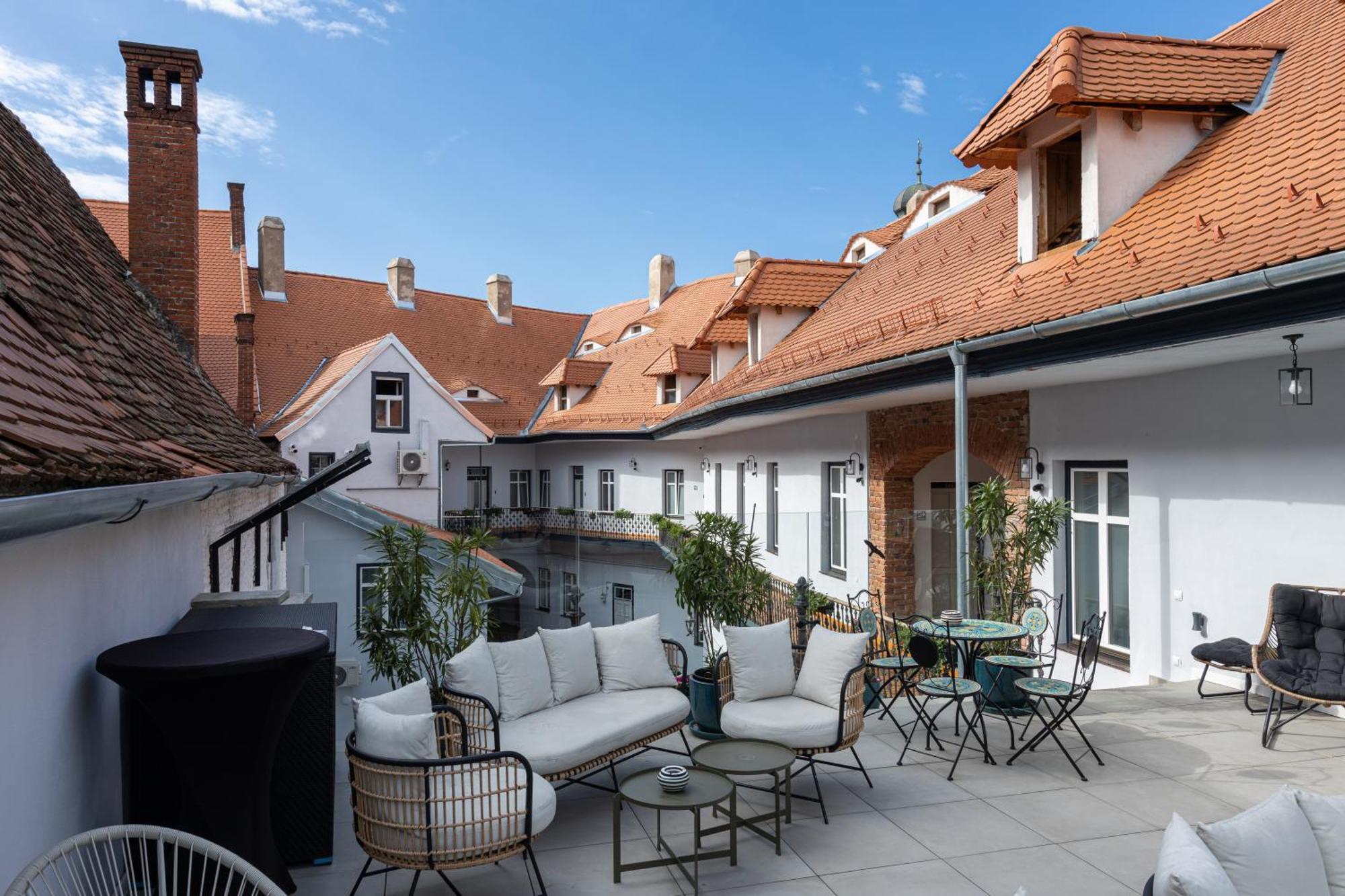 Bed and Breakfast Magister Seven Sibiu Exterior foto