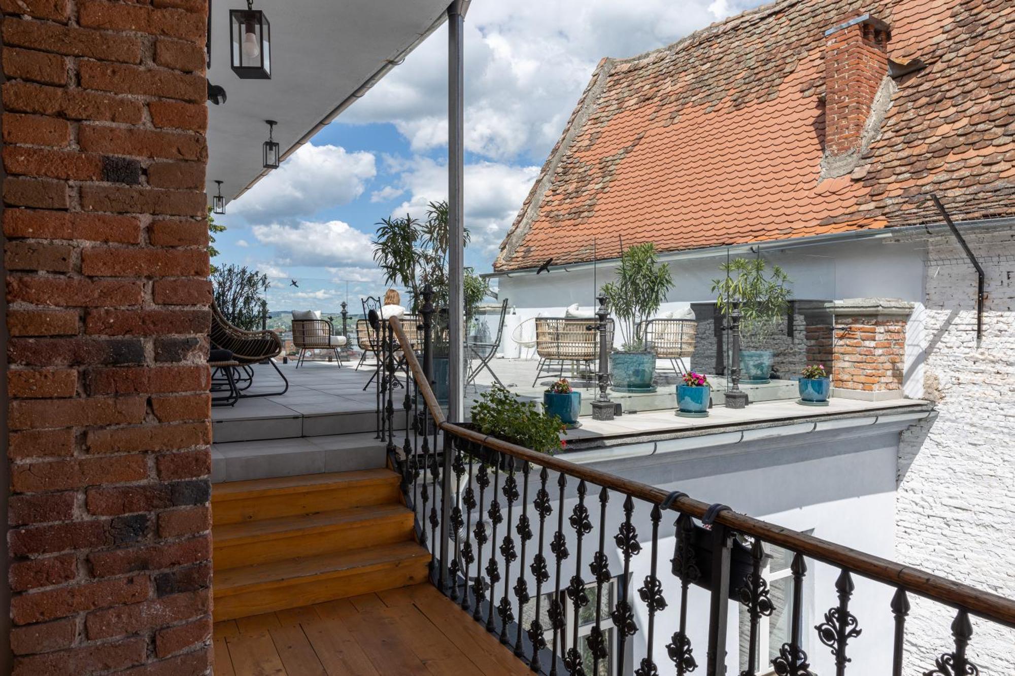 Bed and Breakfast Magister Seven Sibiu Exterior foto